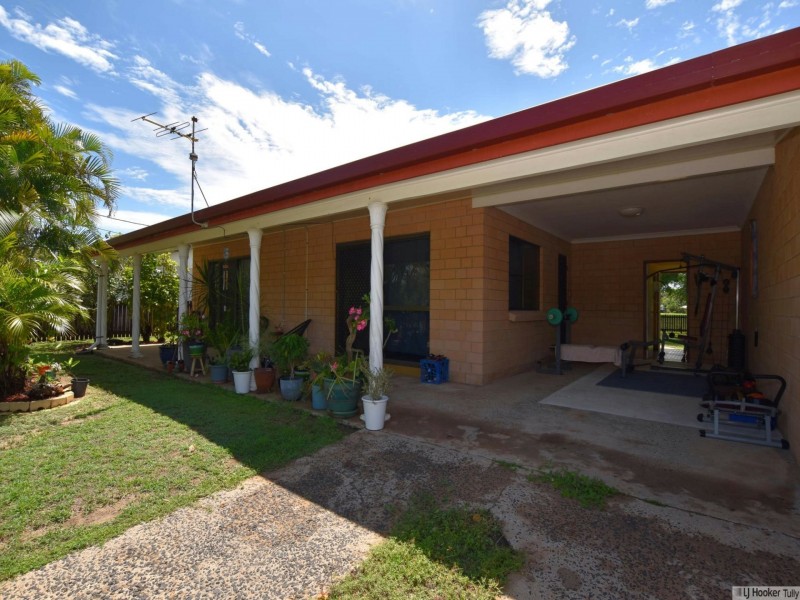 6 Melaleuca Drive, Tully Heads QLD 4854