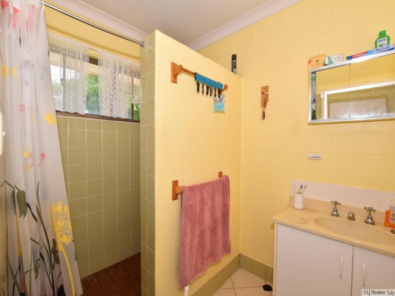 Unit 1 & 2/6 Melaleuca Drive, Tully Heads QLD 4854