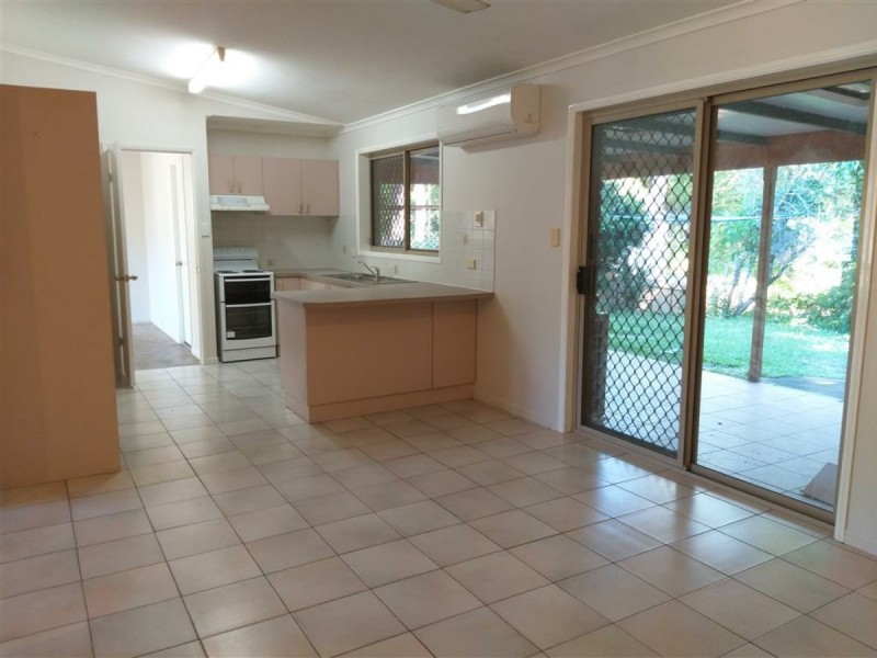 5 Holland Street, Wongaling Beach QLD 4852