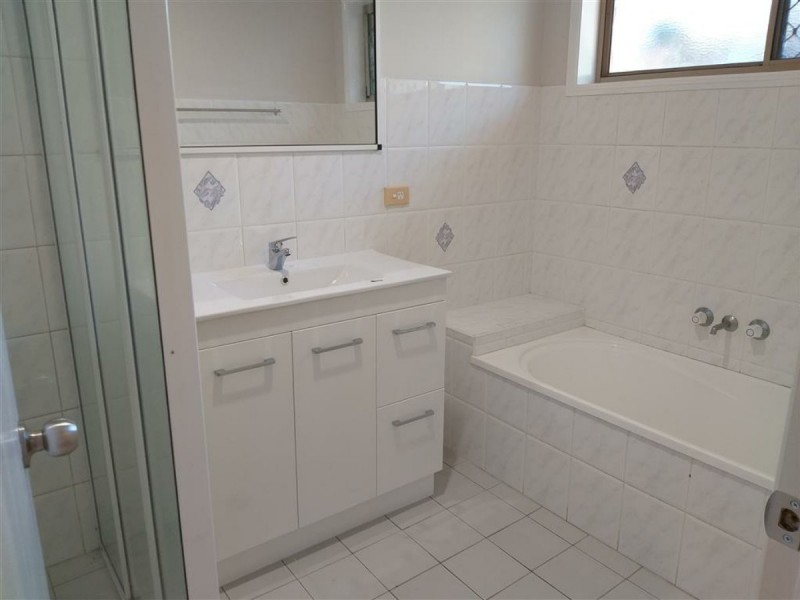 5 Holland Street, Wongaling Beach QLD 4852