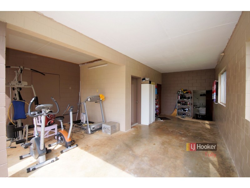 13 Bamber Street, Tully QLD 4854