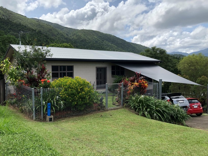 13 Bamber Street, Tully QLD 4854