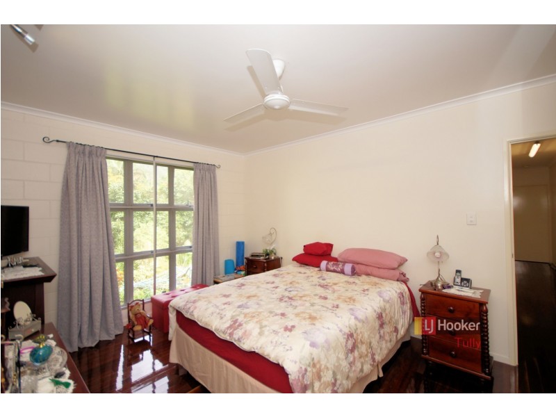 13 Bamber Street, Tully QLD 4854