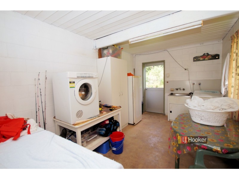 13 Bamber Street, Tully QLD 4854