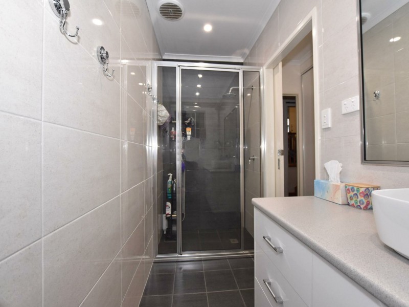 13 Bamber Street, Tully QLD 4854