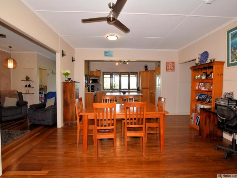 22 Hyatt Street, Tully QLD 4854