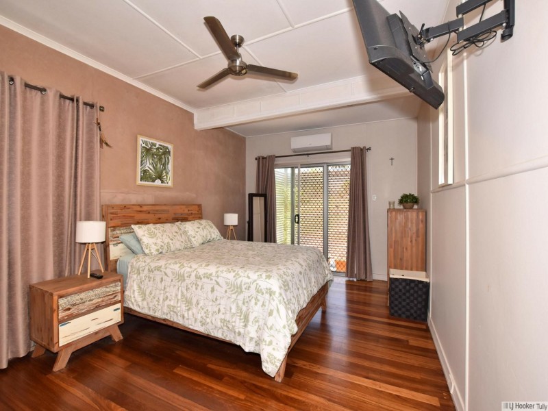 22 Hyatt Street, Tully QLD 4854