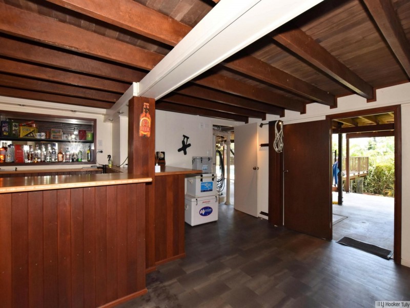 22 Hyatt Street, Tully QLD 4854