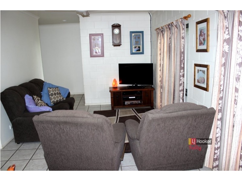 14 Maple Terrace, Tully QLD 4854