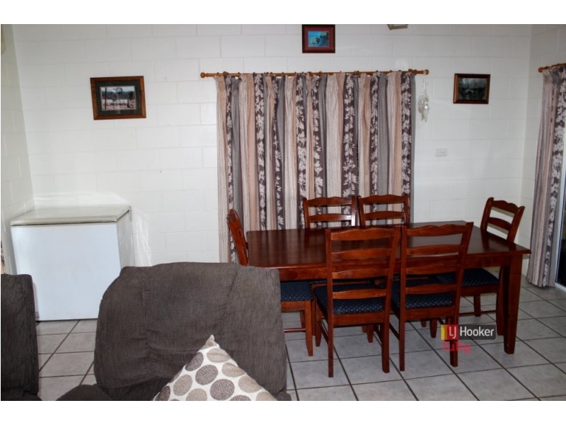 14 Maple Terrace, Tully QLD 4854