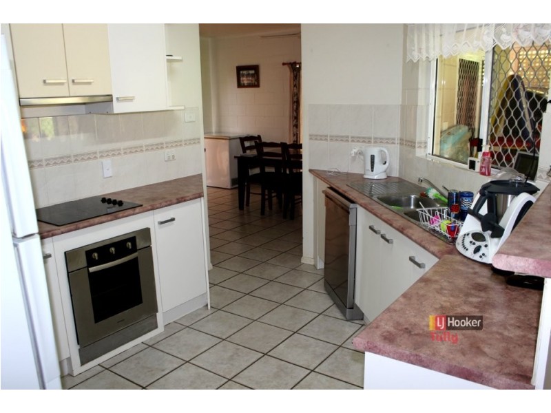 14 Maple Terrace, Tully QLD 4854