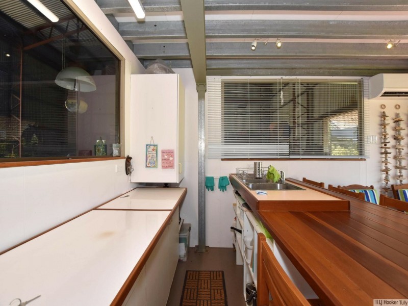 555 Bingil Bay Road, Bingil Bay QLD 4852