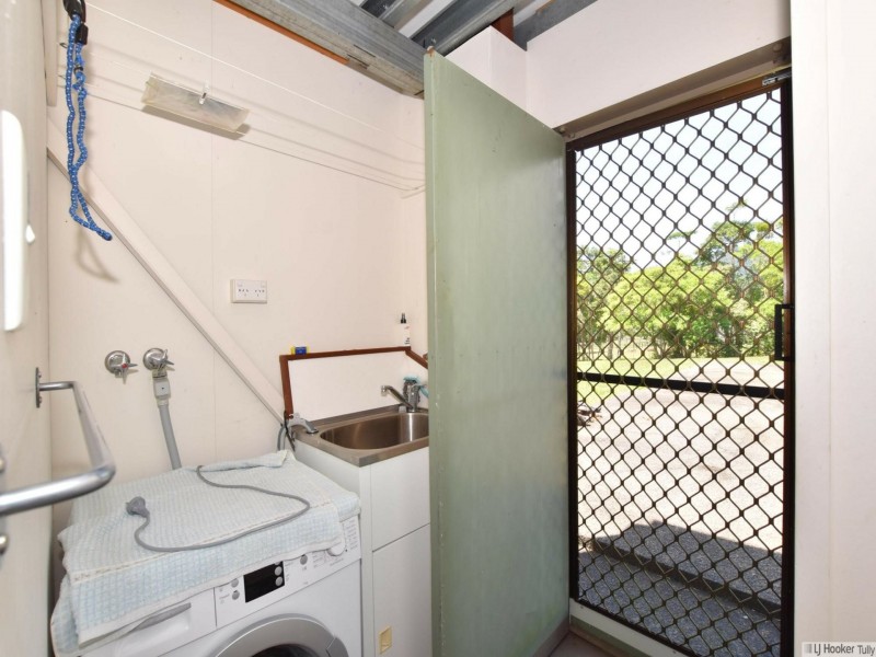 555 Bingil Bay Road, Bingil Bay QLD 4852