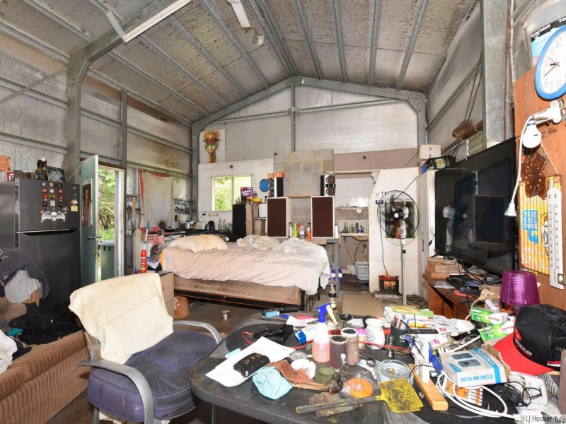 11 Taylor Street, Tully Heads QLD 4854