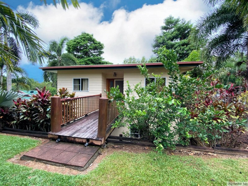 2 Dunkalli Crescent, Wongaling Beach QLD 4852