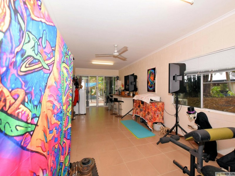 2 Dunkalli Crescent, Wongaling Beach QLD 4852