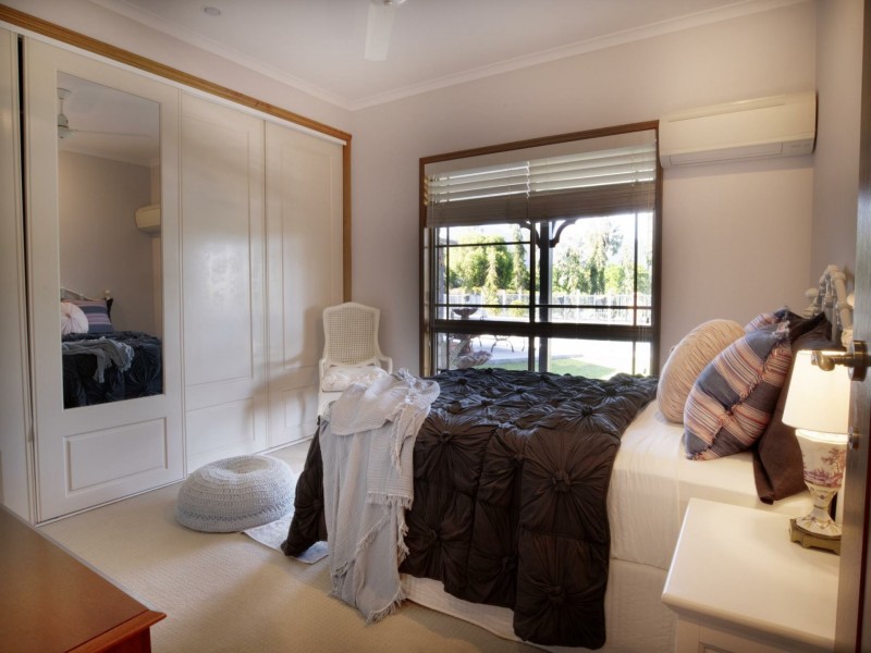 27 Dinan Close, Bulgun QLD 4854