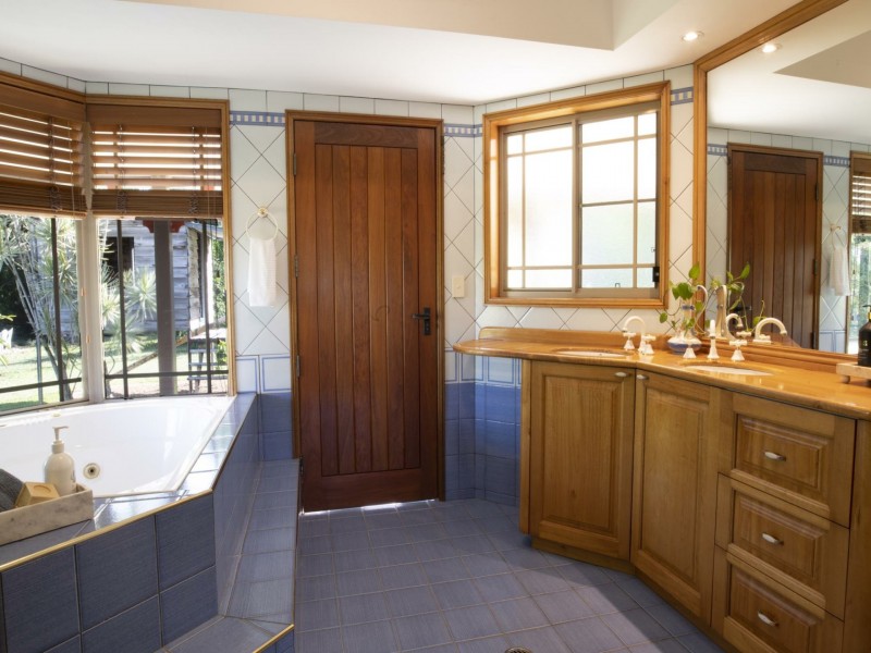 27 Dinan Close, Bulgun QLD 4854