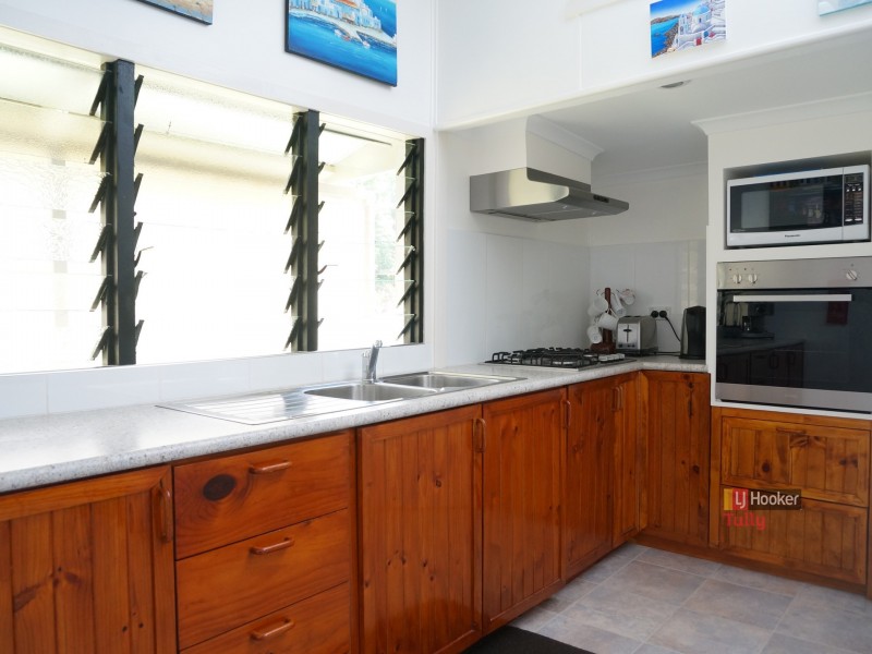 6 Mars Street, Tully QLD 4854