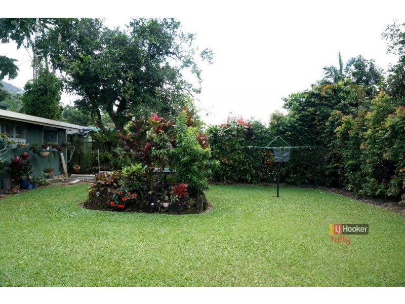 6 Mars Street, Tully QLD 4854