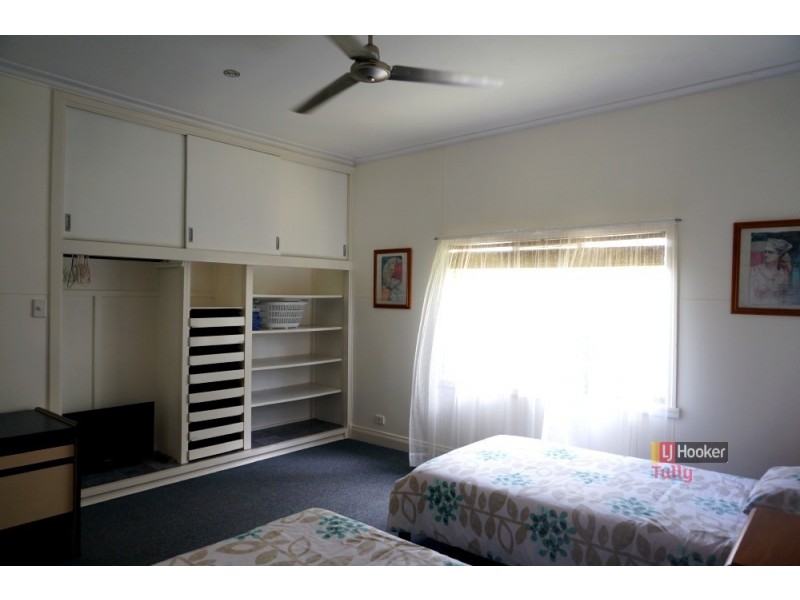 6 Mars Street, Tully QLD 4854