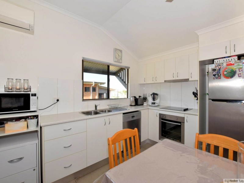 61076 Bruce Highway, El Arish QLD 4855