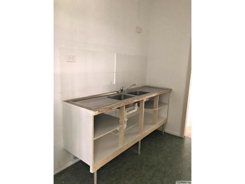 3 18 Butler Street, Tully QLD 4854