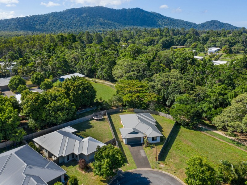 7 Iluka Close, Mission Beach QLD 4852