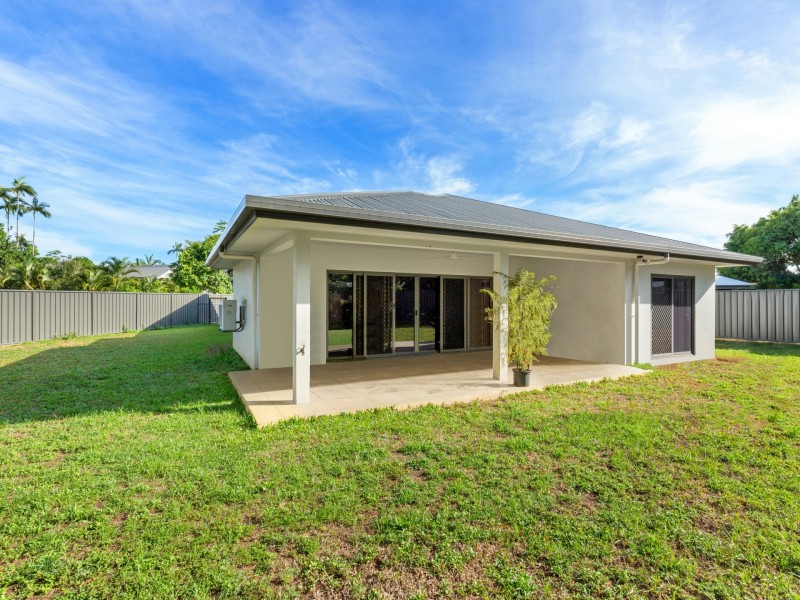 7 Iluka Close, Mission Beach QLD 4852