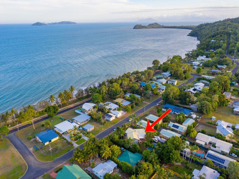 24 Wall Street, South Mission Beach QLD 4852