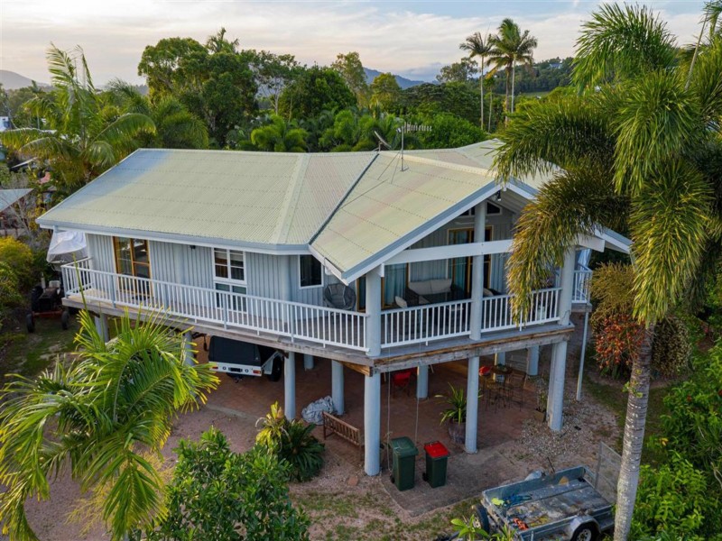 24 Wall Street, South Mission Beach QLD 4852