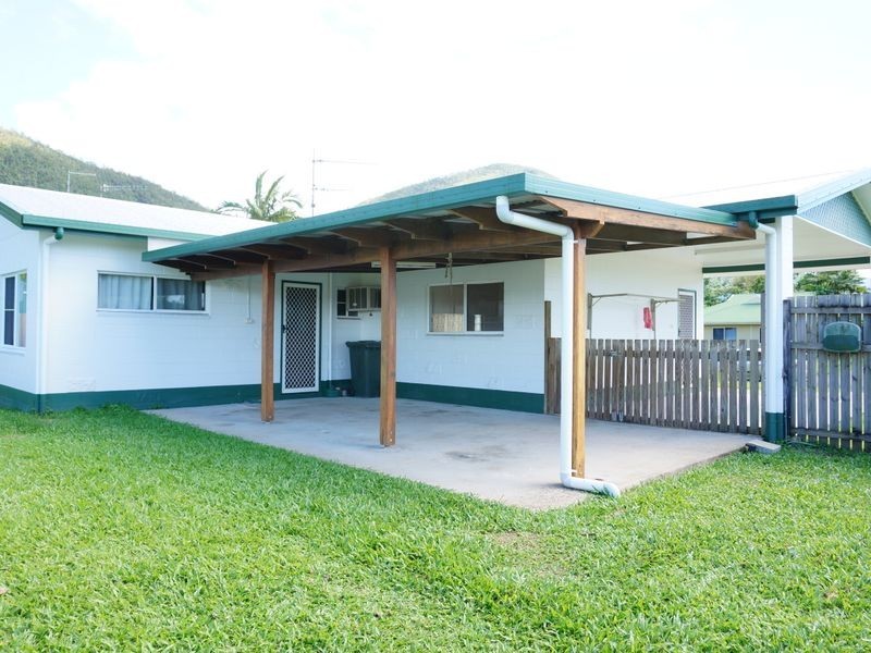 2 Pease Street, Tully QLD 4854