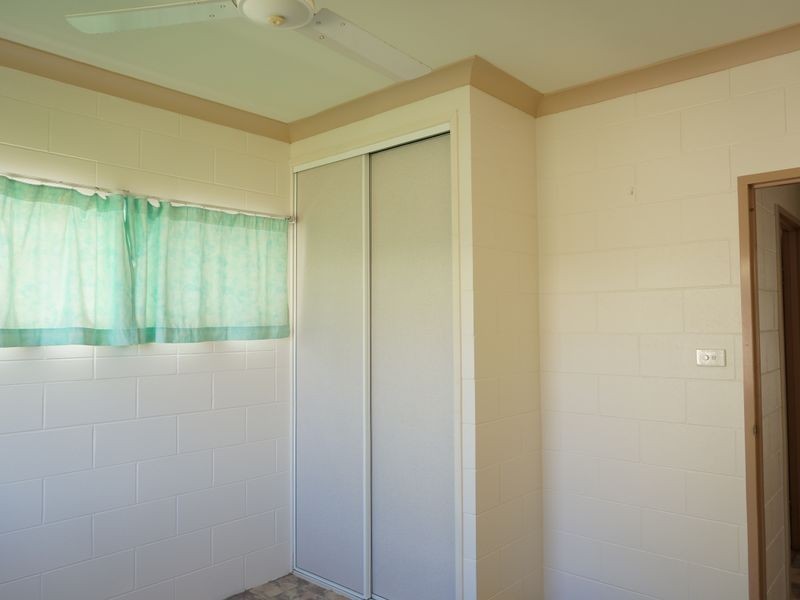 2 Pease Street, Tully QLD 4854