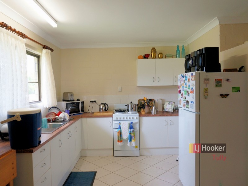 8 Melaleuca Drive, Tully Heads QLD 4854