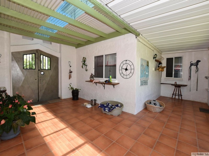 56204 Bruce Highway, Kennedy QLD 4816