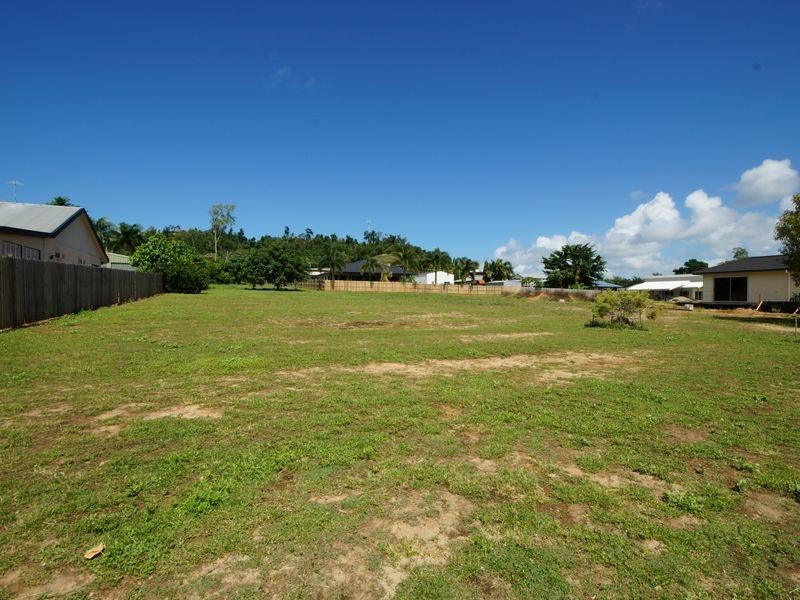 11 Voyager Street, Bingil Bay QLD 4852
