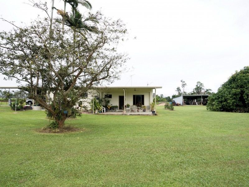 560 Rockingham Road, Euramo QLD 4854