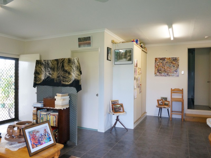 560 Rockingham Road, Euramo QLD 4854