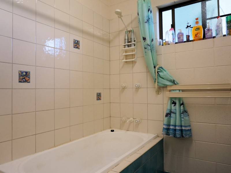 560 Rockingham Road, Euramo QLD 4854