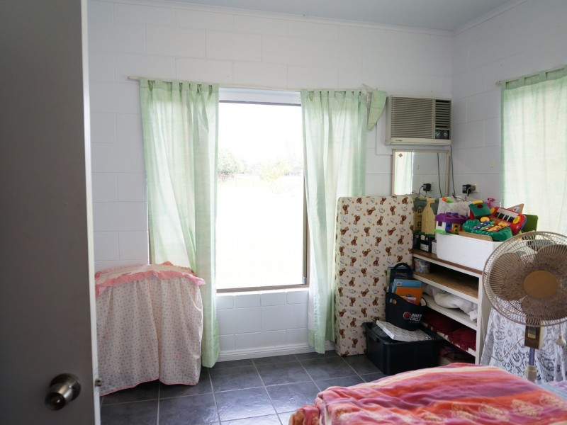 560 Rockingham Road, Euramo QLD 4854