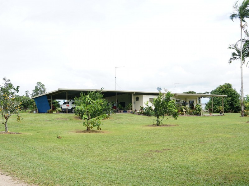 560 Rockingham Road, Euramo QLD 4854