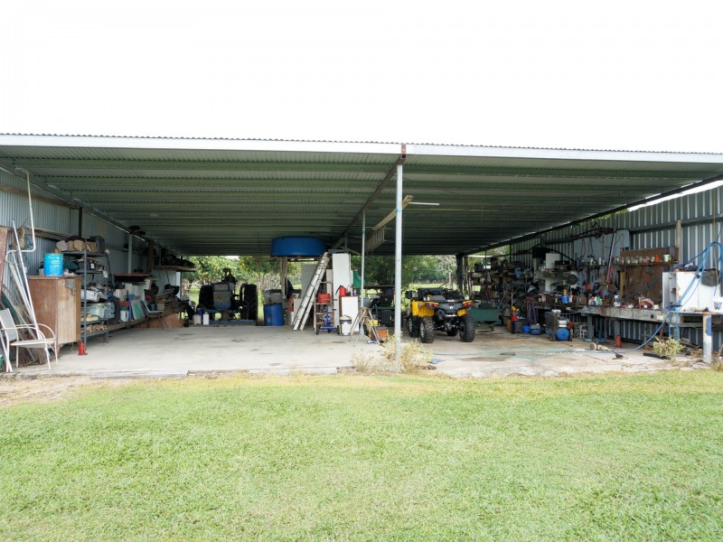 560 Rockingham Road, Euramo QLD 4854