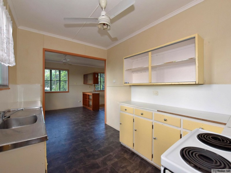 24 Theodore Street, Tully QLD 4854