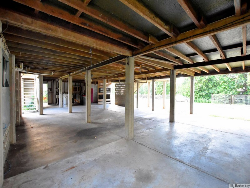 24 Theodore Street, Tully QLD 4854