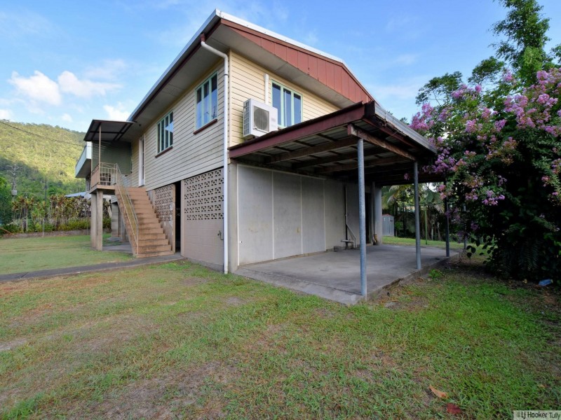 24 Theodore Street, Tully QLD 4854