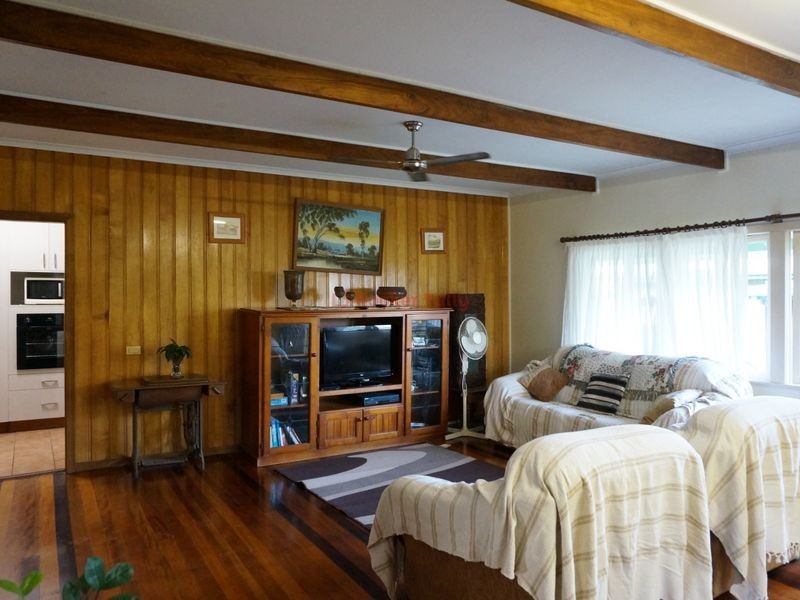 28 Hyatt Street, Tully QLD 4854