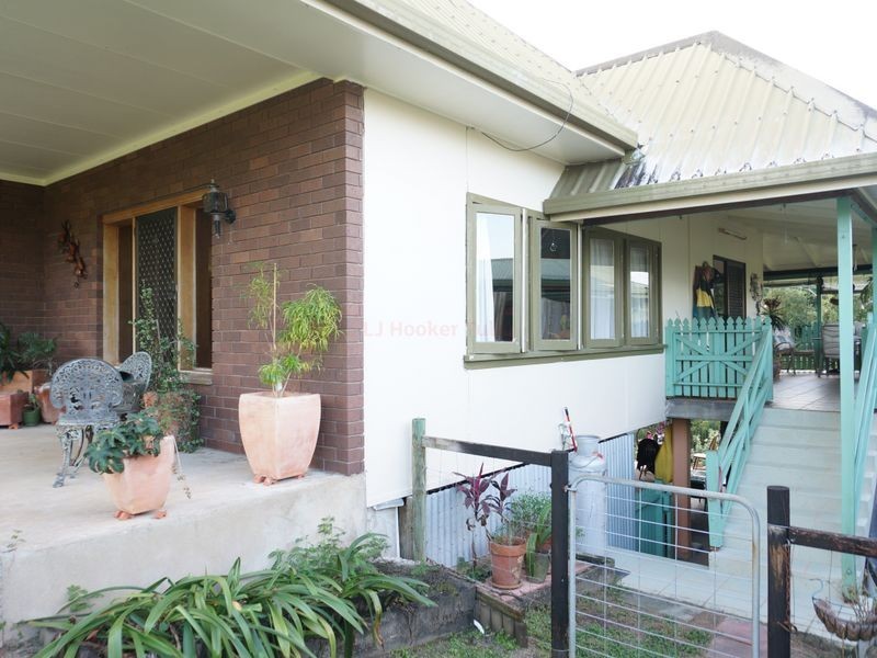 28 Hyatt Street, Tully QLD 4854