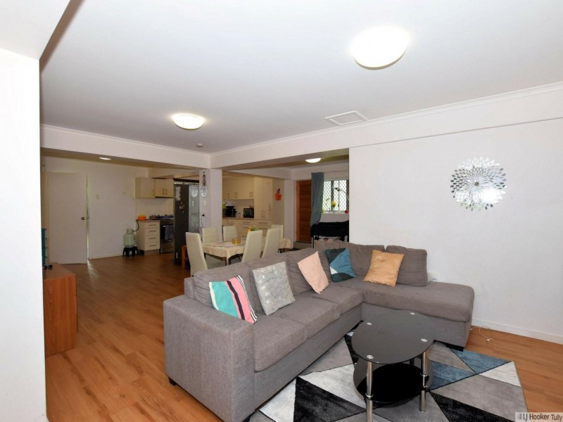 9 Edward Street, Tully QLD 4854