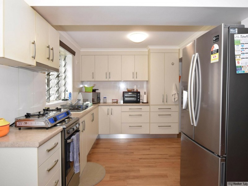 9 Edward Street, Tully QLD 4854