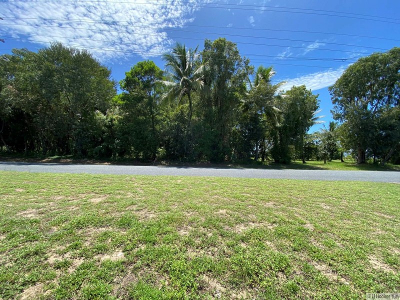 107 Taylor Street, Tully Heads QLD 4854